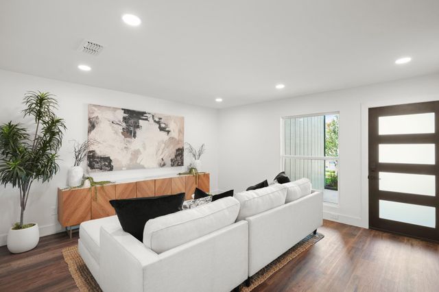 10305 Button Quail CV, Austin, TX 78758