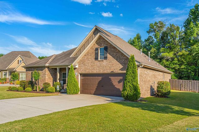 18316 Red Tail Street, Athens, AL 35613