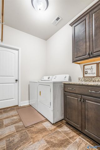 18316 Red Tail Street, Athens, AL 35613