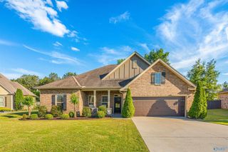 18316 Red Tail Street, Athens, AL 35613