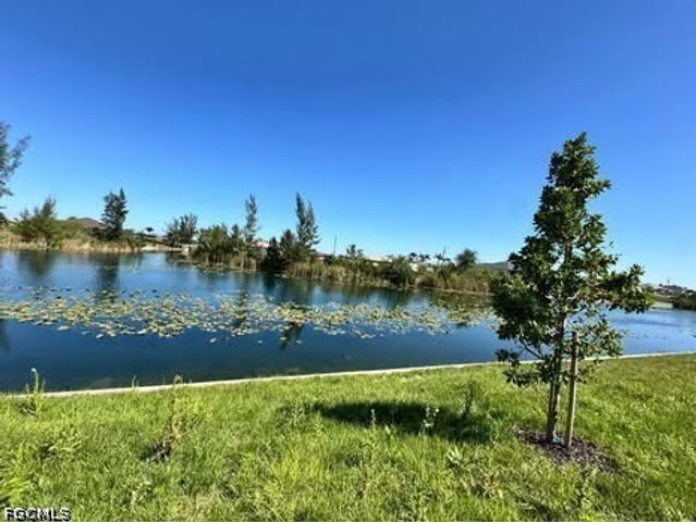 2019 NW 17th ST, Cape Coral, FL 33993