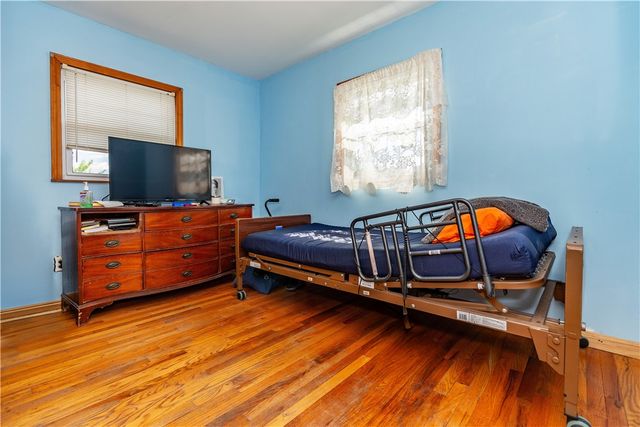 74 Brookhaven Drive, East Providence, RI 02914