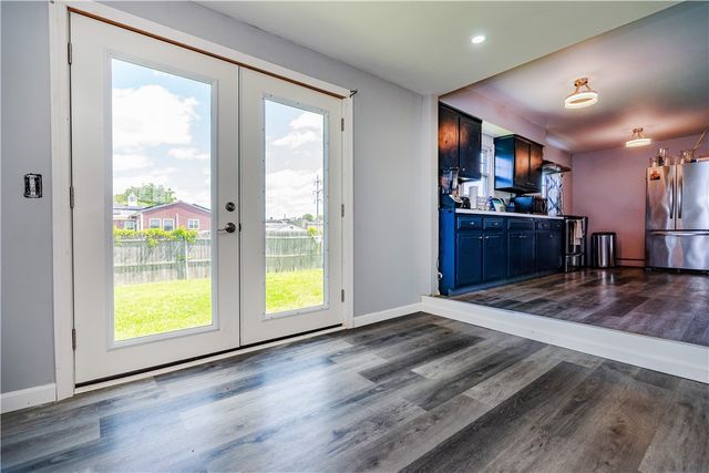 74 Brookhaven Drive, East Providence, RI 02914