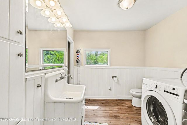 7124 E Clinton Trail, Eaton Rapids, MI 48827