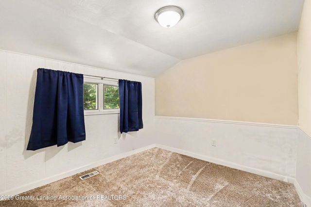 7124 E Clinton Trail, Eaton Rapids, MI 48827
