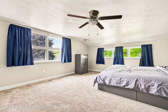 7124 E Clinton Trail, Eaton Rapids, MI 48827