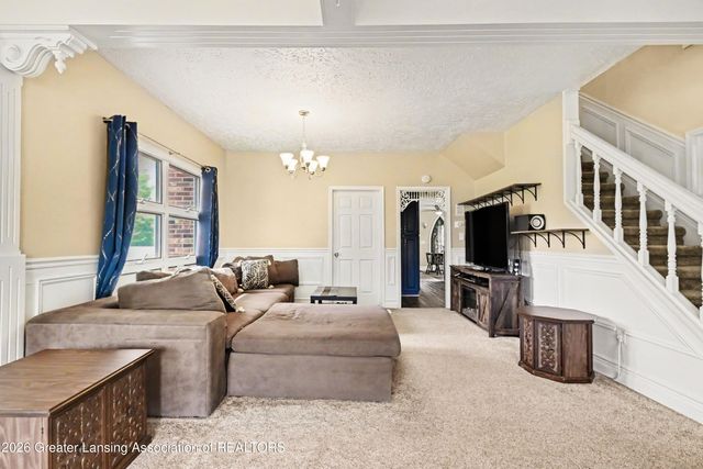 7124 E Clinton Trail, Eaton Rapids, MI 48827
