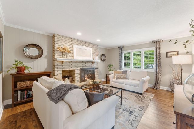 1555 Smith Avenue S, West Saint Paul, MN 55118