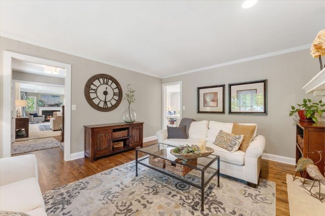 1555 Smith Avenue S, West Saint Paul, MN 55118
