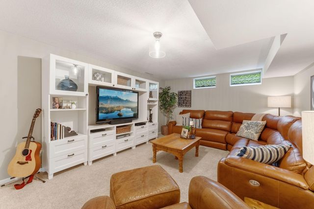 1555 Smith Avenue S, West Saint Paul, MN 55118