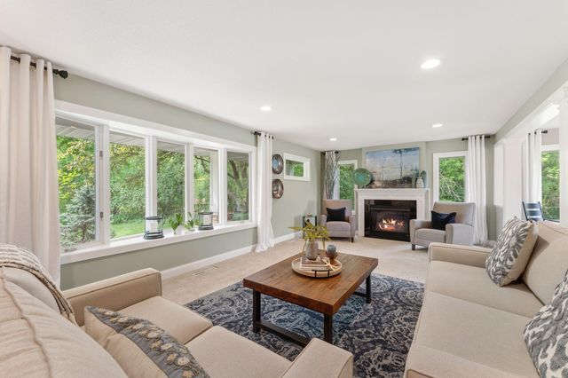 1555 Smith Avenue S, West Saint Paul, MN 55118