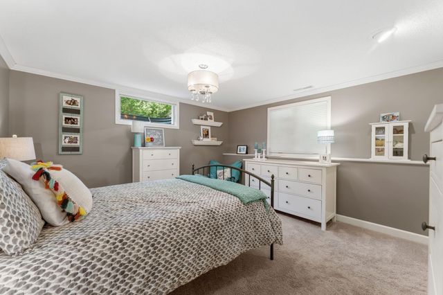 1555 Smith Avenue S, West Saint Paul, MN 55118