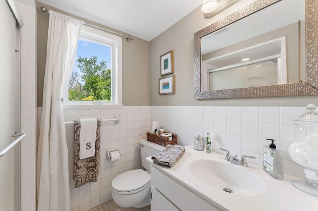 1555 Smith Avenue S, West Saint Paul, MN 55118