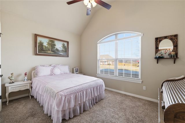 465 S Grandview Court, Farmington, AR 72730