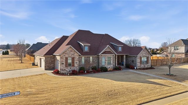 465 S Grandview Court, Farmington, AR 72730