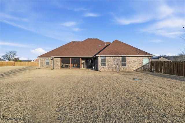 465 S Grandview Court, Farmington, AR 72730