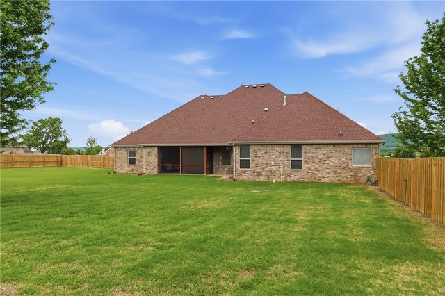 465 Grandview Court, Farmington, AR 72730
