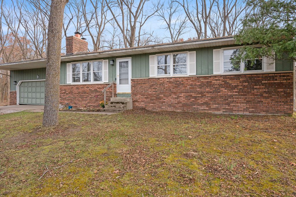 9909 County Road 653, Pine Grove Twp, MI 49055