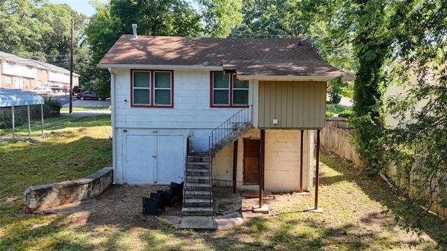 1888 Vesta Avenue, College Park, GA 30337