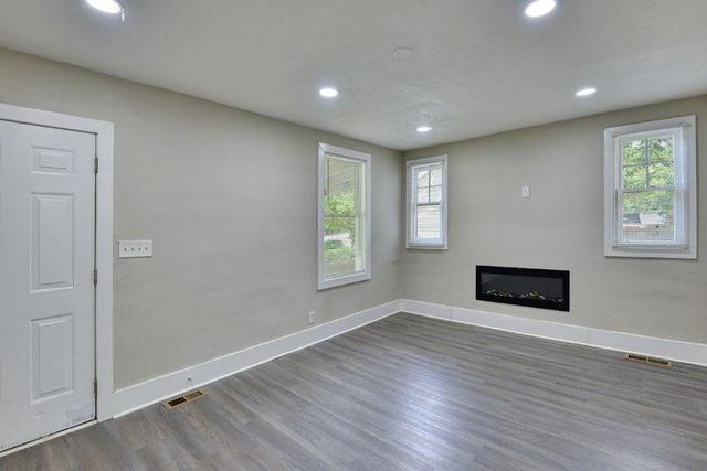 1888 Vesta Avenue, College Park, GA 30337