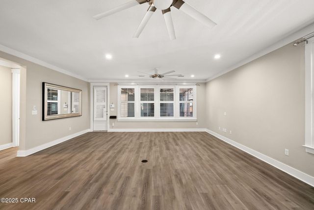 1913 Discovery Loop, Panama City, FL 32405