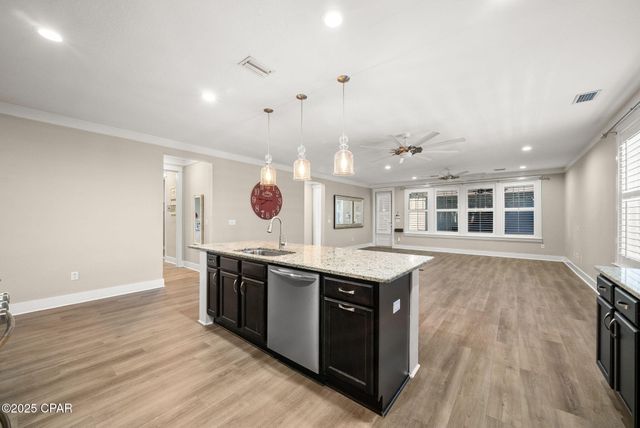 1913 Discovery Loop, Panama City, FL 32405