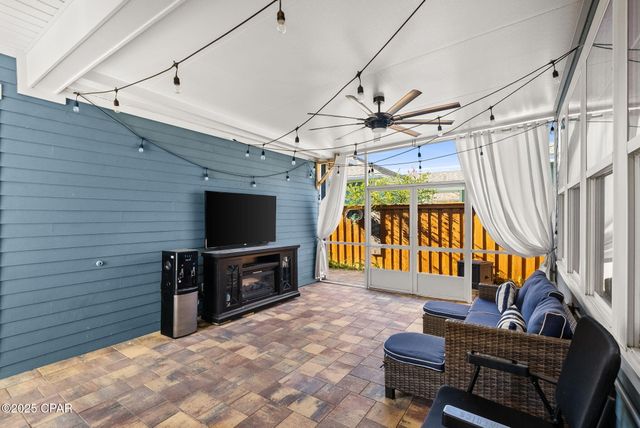 1913 Discovery Loop, Panama City, FL 32405