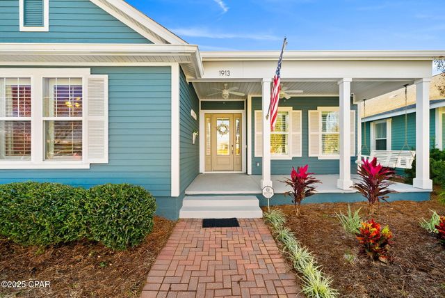 1913 Discovery Loop, Panama City, FL 32405
