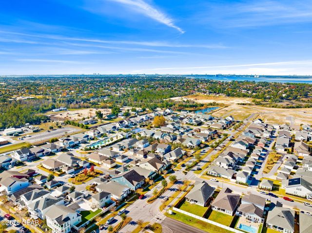 1913 Discovery Loop, Panama City, FL 32405