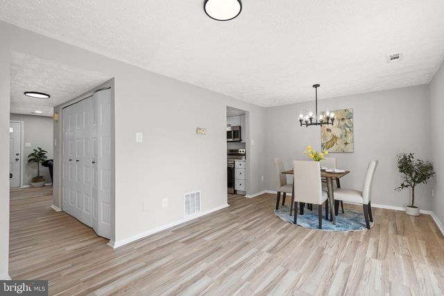 5570 CAITHNESS CT, Fairfax, VA 22032