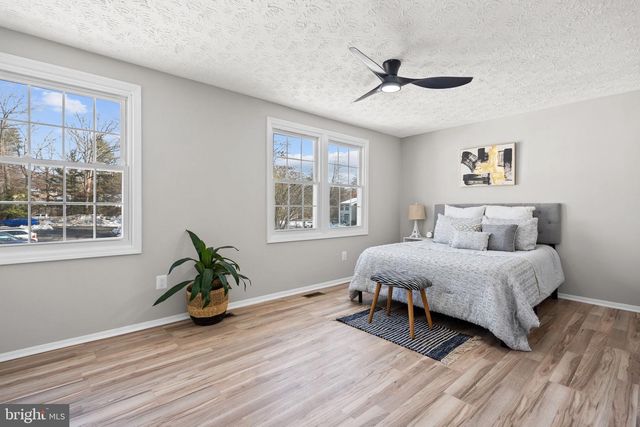 5570 CAITHNESS CT, Fairfax, VA 22032