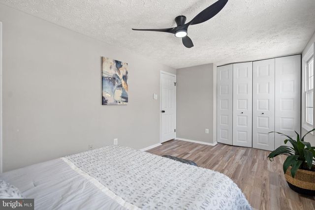 5570 CAITHNESS CT, Fairfax, VA 22032