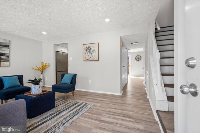 5570 CAITHNESS CT, Fairfax, VA 22032