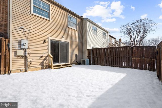 5570 CAITHNESS CT, Fairfax, VA 22032