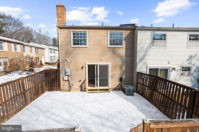 5570 CAITHNESS CT, Fairfax, VA 22032