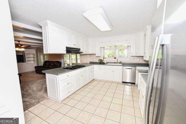 39 Adams Street, Jesup, GA 31545