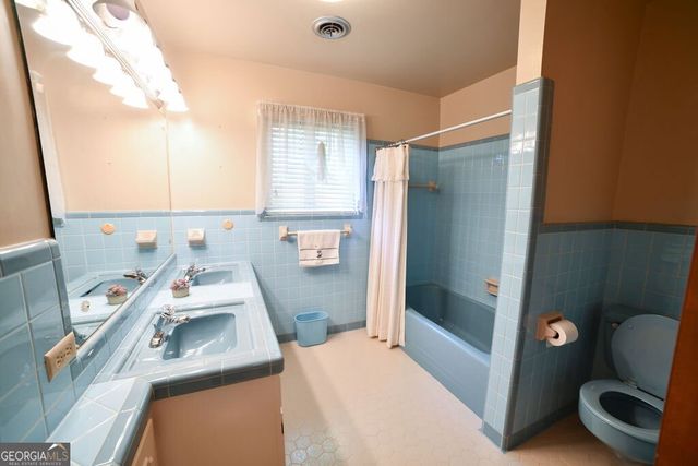 39 Adams Street, Jesup, GA 31545