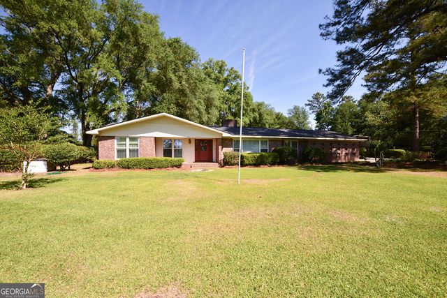 39 Adams Street, Jesup, GA 31545