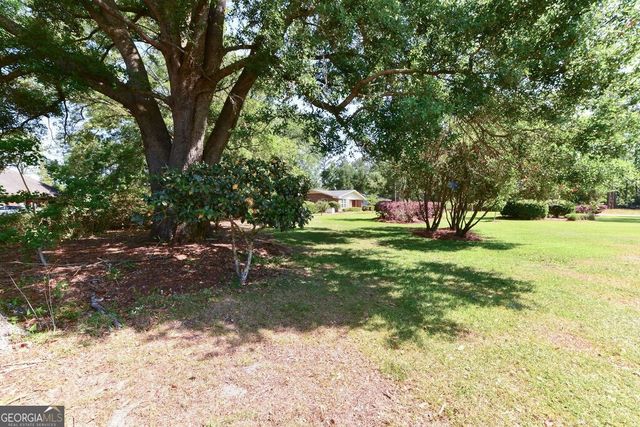 39 Adams Street, Jesup, GA 31545