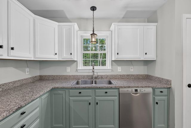 148 Old Wolfeboro Road, Alton, NH 03809