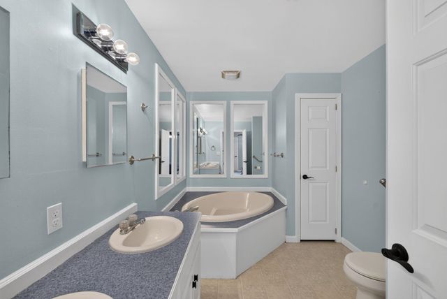 148 Old Wolfeboro Road, Alton, NH 03809