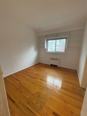 30 Tremont Street, Garden City, NY 11530