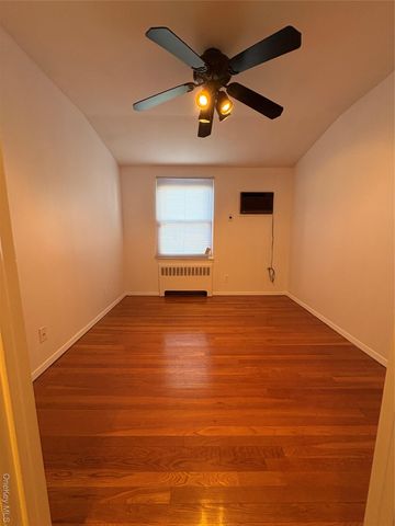 30 Tremont Street, Garden City, NY 11530