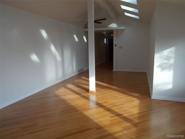 3341 Buckingham Avenue Avenue, Berkley, MI 48072