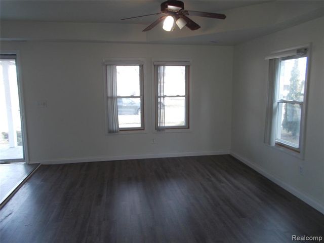 3341 Buckingham Avenue Avenue, Berkley, MI 48072