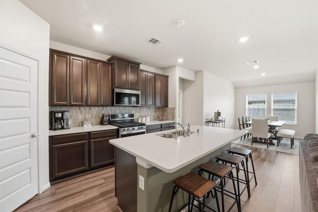 931 Modesto Drive, Rosharon, TX 77583