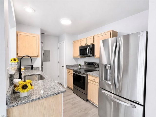 1653 Lucia CT, Virginia Beach, VA 23455