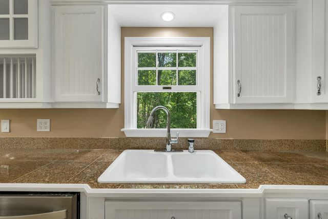 527 North Main Street, Wolfeboro, NH 03894