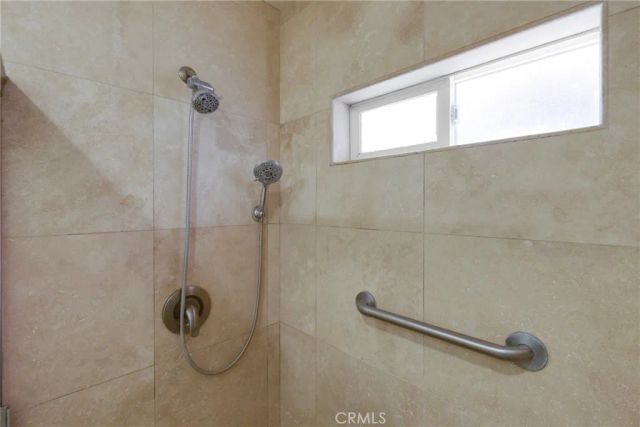 19000 Strathern, Reseda, CA 91335