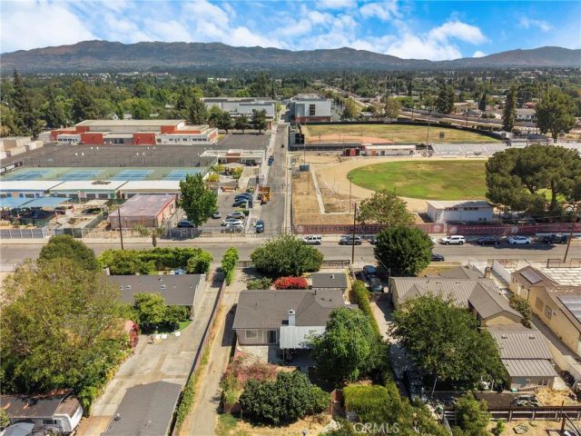19000 Strathern, Reseda, CA 91335